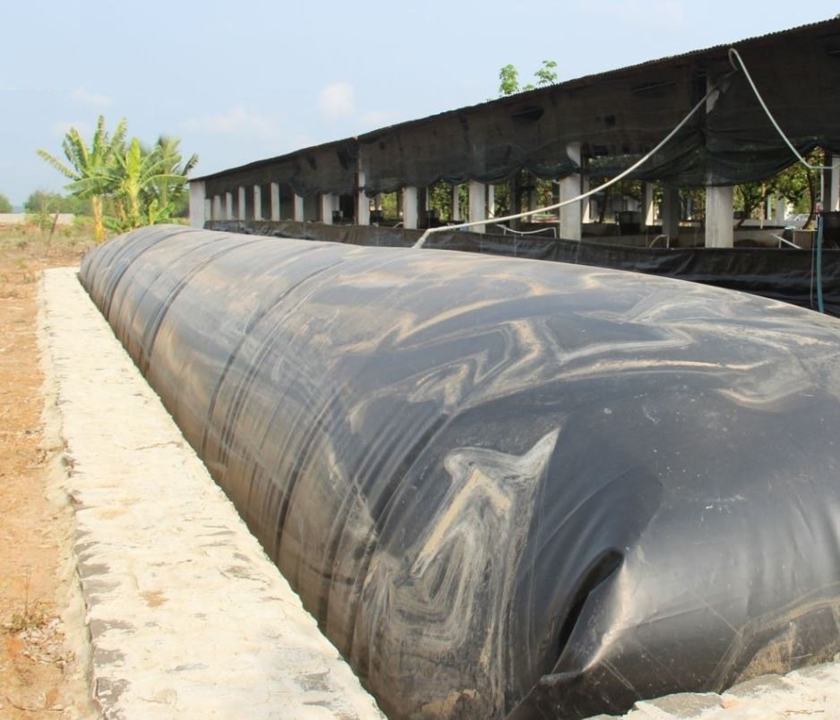Hầm lót bạt biogas